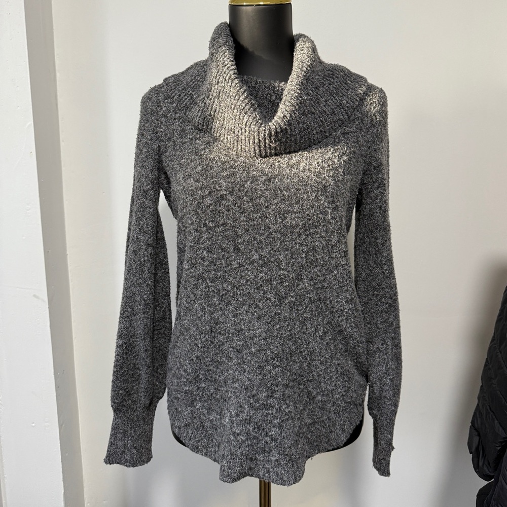 Tahari Gray Cowl Neck Women’s Pullover Long Sleeve Sweater Size XS